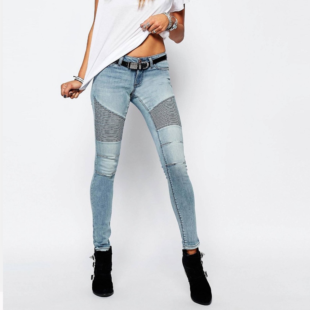 Noisy May Eve Low Waist Biker Jeans